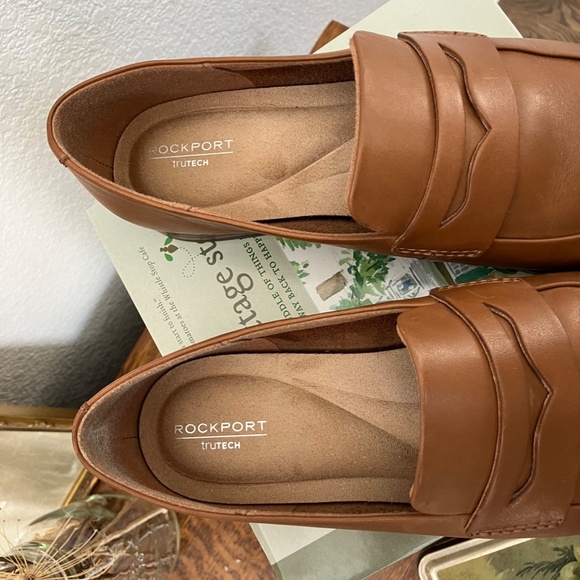 Rockport Women's Loafer in Size 8.5 - Picture 4 of 7